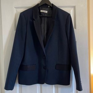 Beautiful Two-Tone Tuxedo Inspired Blazer